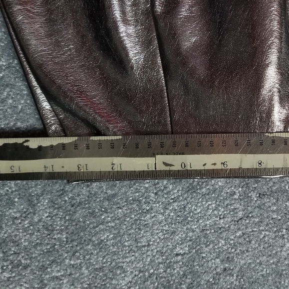 Hollister metallic faux vegan leather mini skirt - Picture 6 of 8